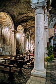 Abbazia olivetana di San Nicola - Rodengo, Lombardia. L'interno della chiesa. 